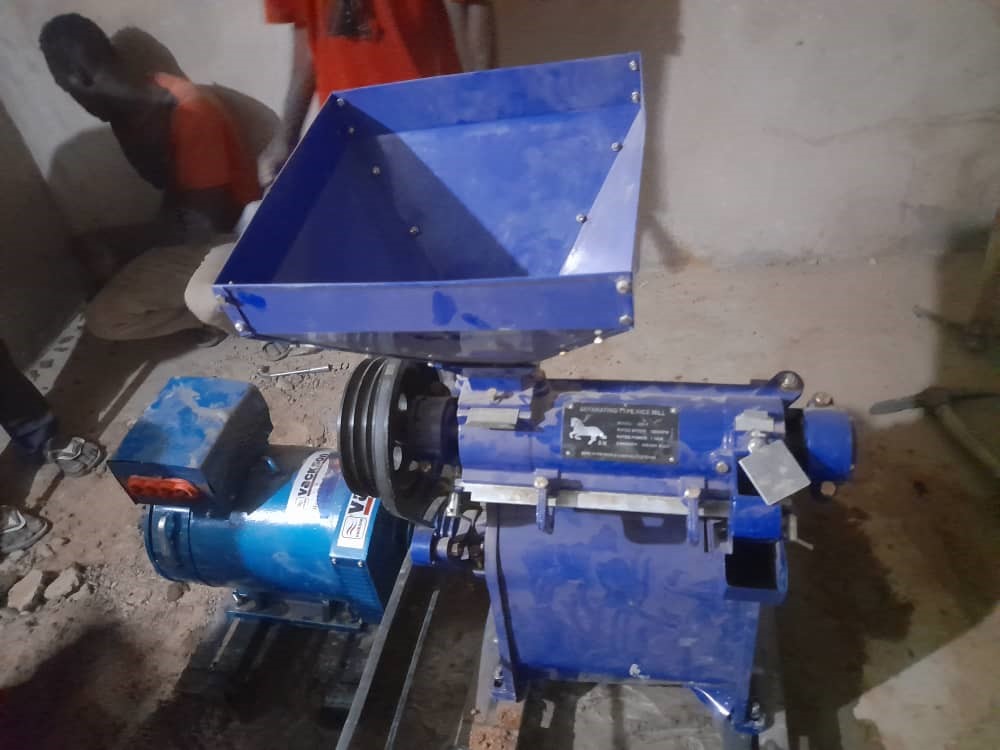 Semina in Mali: arrivano i macchinari per la lavorazione dei prodotti agricoli in tre villaggi 2 Mulino e bobina