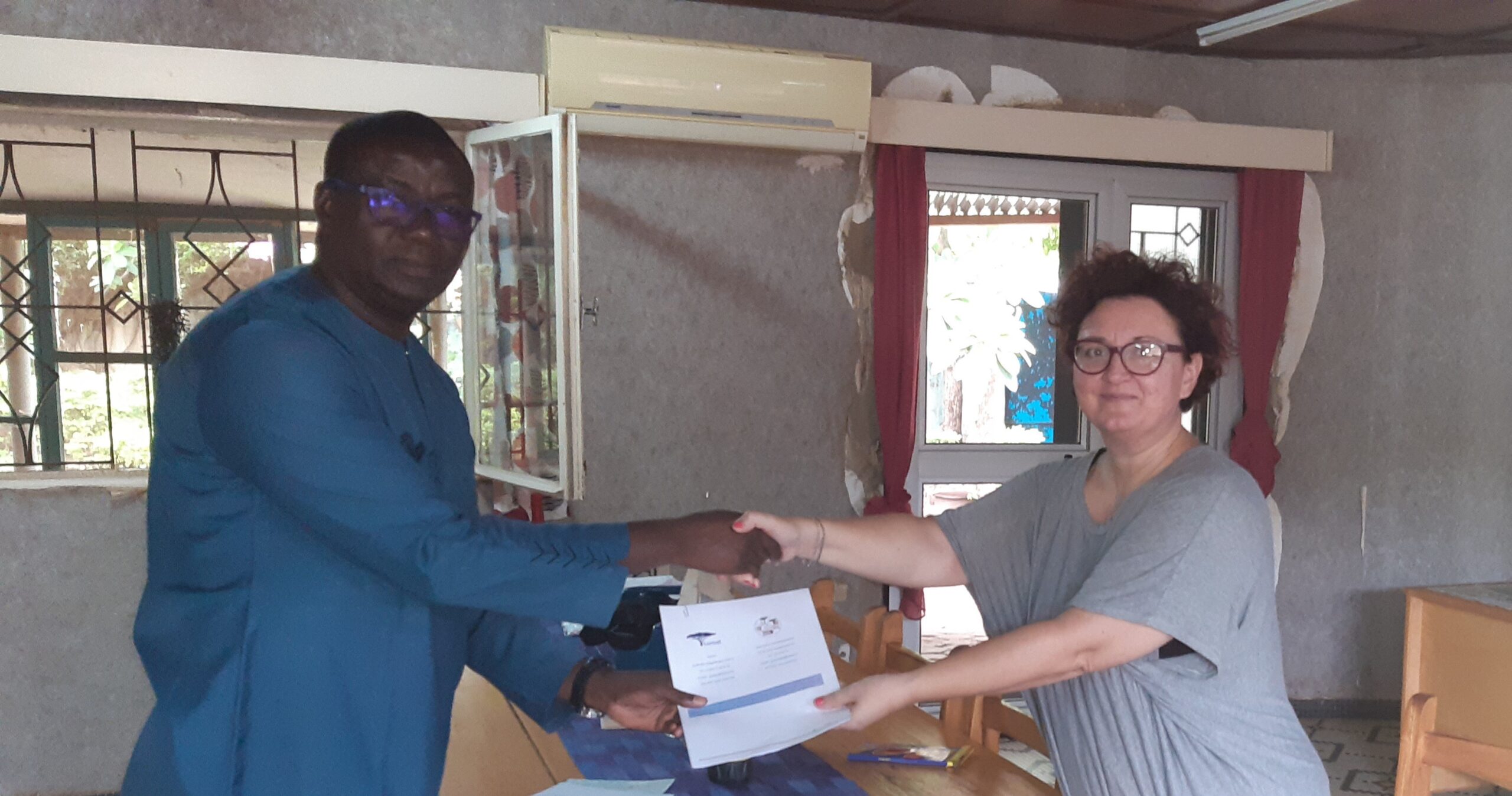 Firma-convenzione-TAMAT-AM-per-implentazione-progetto-RIIBO