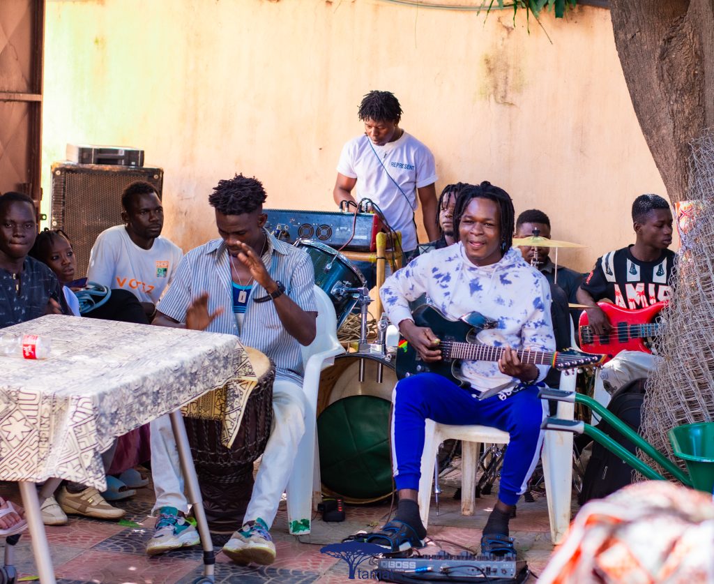 Evento di sensibilizzazione per la sicurezza alimentare in Mali nell’ambito del progetto REPAS MALI 3 Accompagnamento musicale REPAS MALI ottobre 2024 Bamako