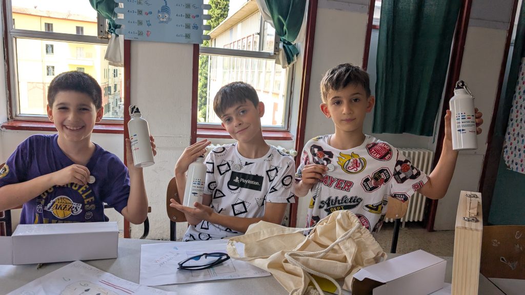 "Ogni goccia conta": un laboratorio per educare alla cittadinanza globale alla scuola Giovani Cena di Perugia 2 2025 06 12 4 LABORATORIO SCUOLA GIOVANNI CENA WATER CODE