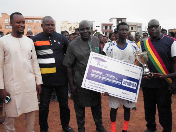 Basket e calcio: due finali per la giornata di sensibilizzazione giovanile e selezione dei beneficiari in “Sene Ni Soro” a Bamako 7 image 10