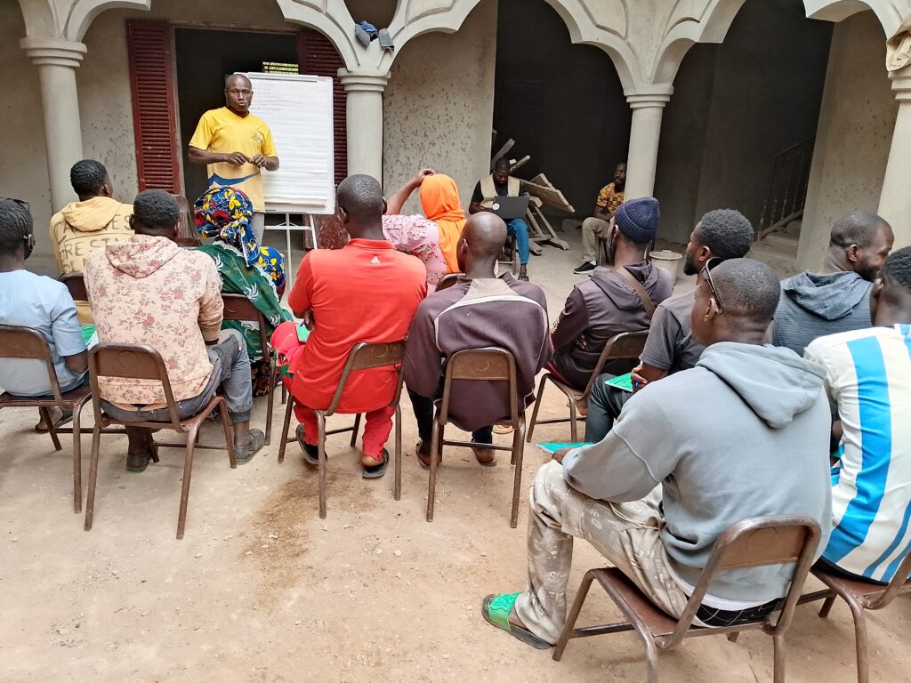 Imprenditorialità e lotta alla migrazione irregolare: la gioventù maliana rafforza le proprie competenze per sviluppare opportunità di creazione d'impresa a Bamako e a Kati 2 Formation AGR et Financiere Sene ni Soro Mars 2026. 1 Maraichage 1